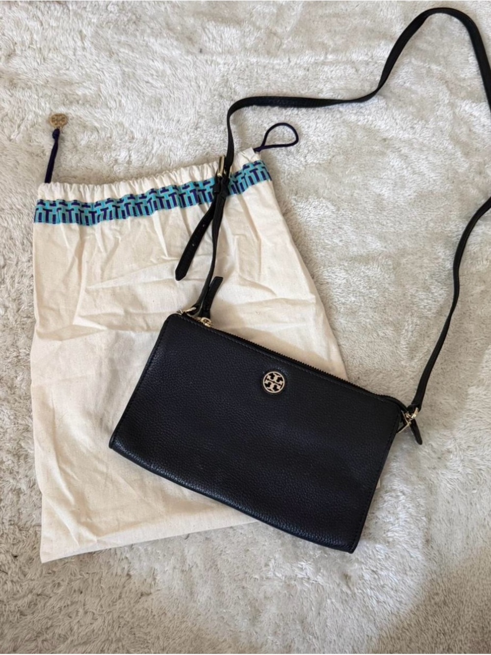 Cute Tory Burch Black Pebbled Leather Crossbody Bag W/Dust Bag
